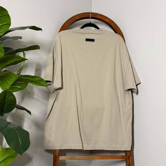 Fear of God Essentials SMALL Tan 100% Cotton Short Sleeve Tee Shirt - Picture 3 of 9